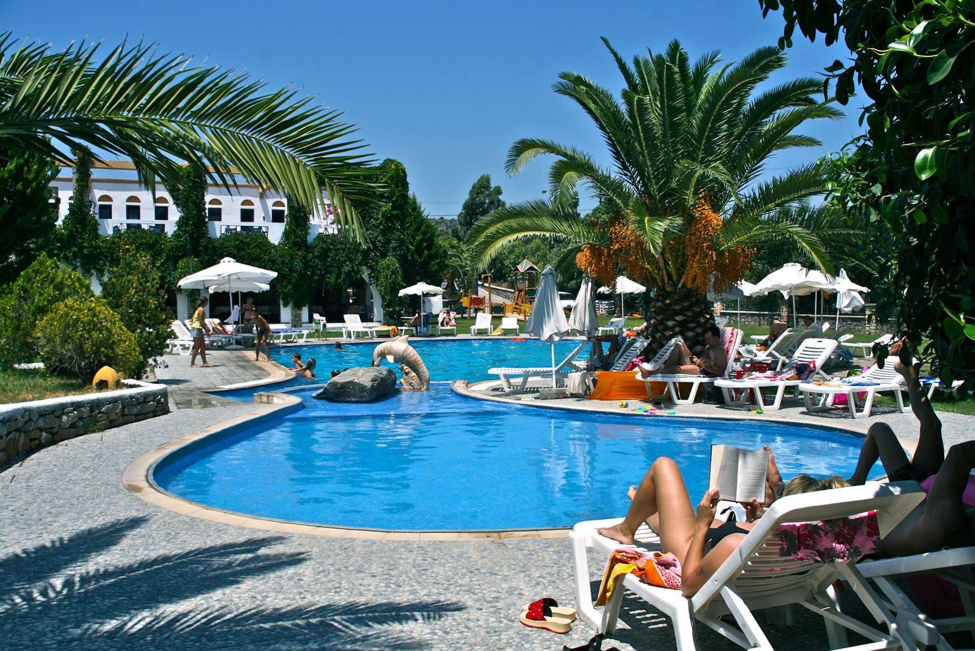 Ekaterini Lägenhetshotell 3*